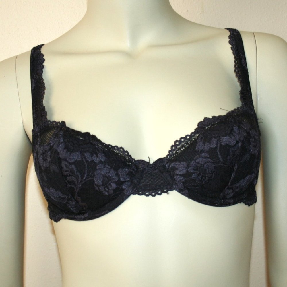 LAST CHANCE! Victorias Secret Y2K Black Lace Bra 34 B